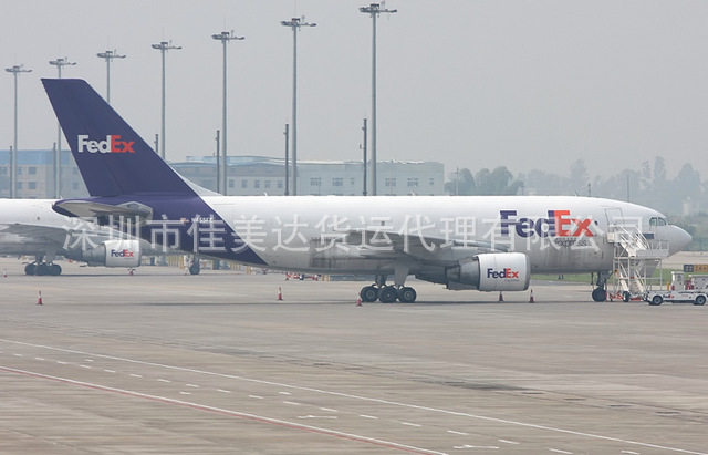 俄羅斯深圳（國(guó)際快遞 國(guó)際空運 國(guó)際貨運）DHL,FEDEX,UPS,TNT 一級代理(lǐ) 超低價可(kě)月結1